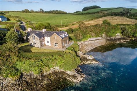 A three-bedroom Kerry cottage with sea views for sale for just 176k. . Property for sale with sea views northern ireland